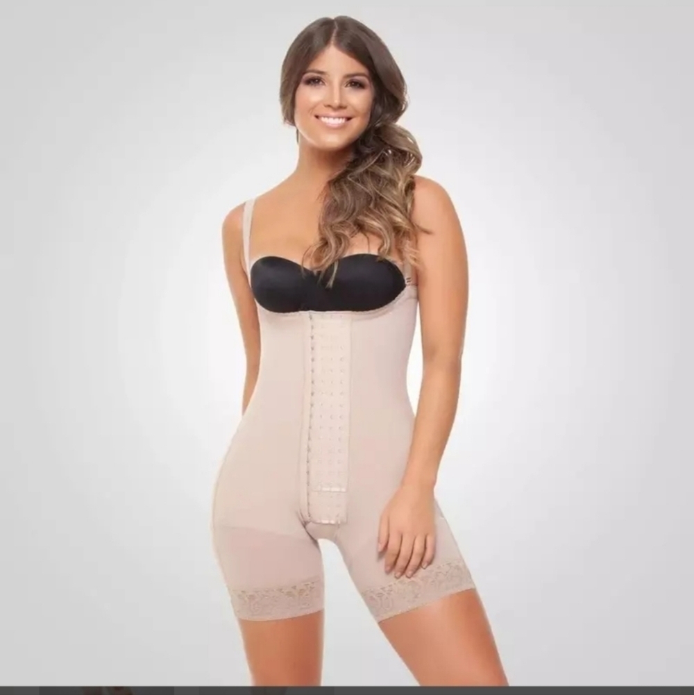 Faja Columbiana Compression garment/shapewear- Short
